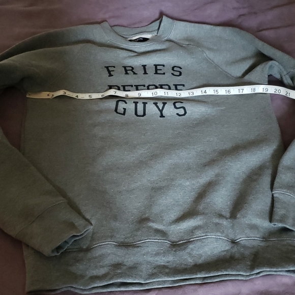 NWT Brunette the Label sweatshirt. Size XS/S - Picture 4 of 5